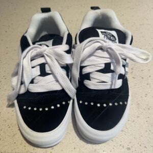 Vans Knu Skool Skate Shoes Black & White with Rhinestone Studs Women's 6 NWOT